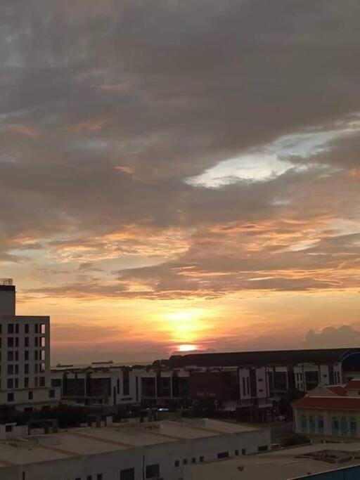 Stay@the Wave Melaka/corner Unit Apartment