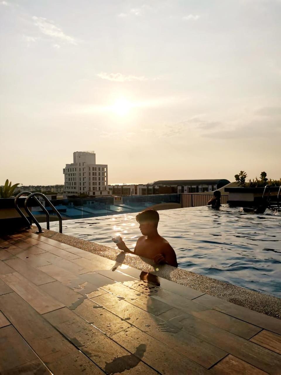 Stay@the Wave Melaka/corner Unit Apartment Malacca